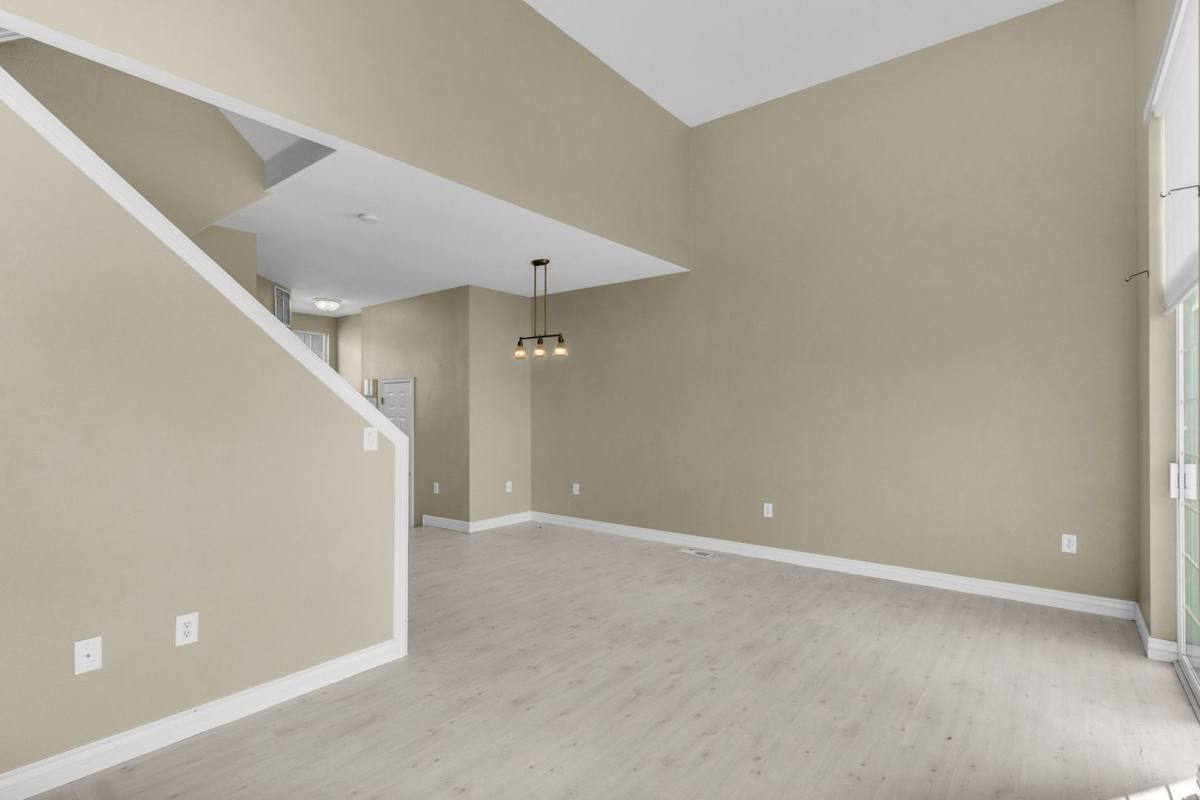 Townhouse for rent at 14108 Pepi Band Rd, Draper, UT 84020
