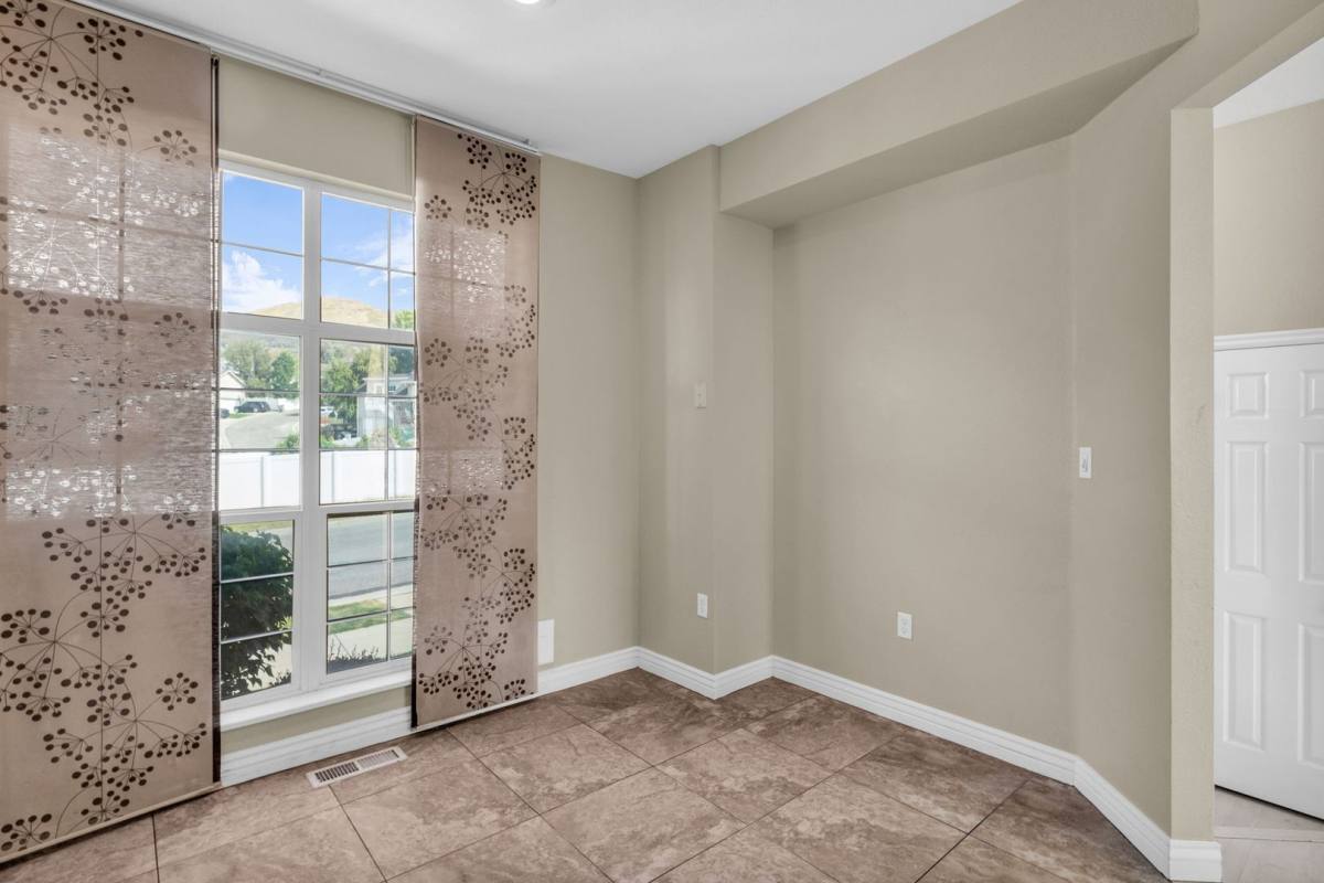 Townhouse for rent at 14108 Pepi Band Rd, Draper, UT 84020