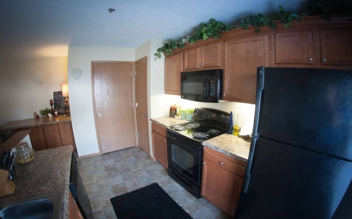 Townhouse for rent at 834 N 8th St, Terre Haute, IN 47807