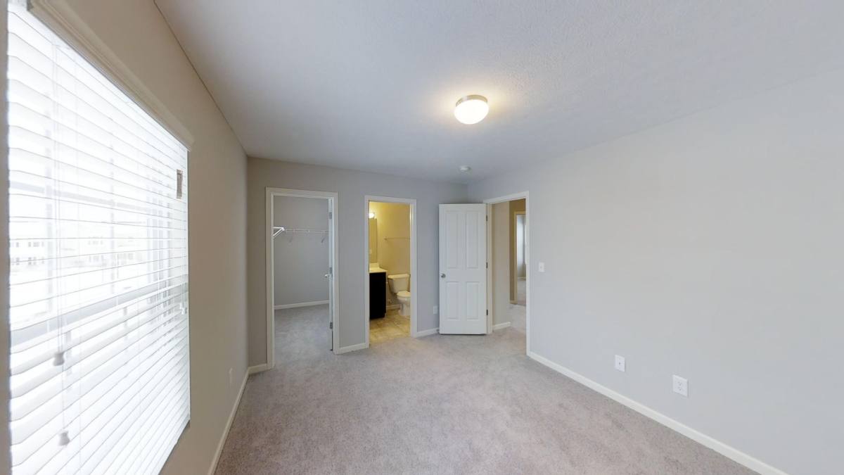 Condo for rent at 5814 Winchester Pike, Canal Winchester, OH 43110