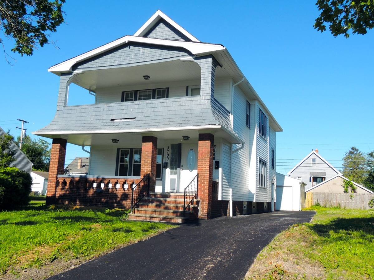 Apartment for rent at 3698 Menlo Rd, Cleveland, OH 44120