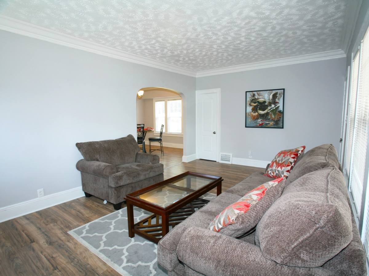 Apartment for rent at 3698 Menlo Rd, Cleveland, OH 44120