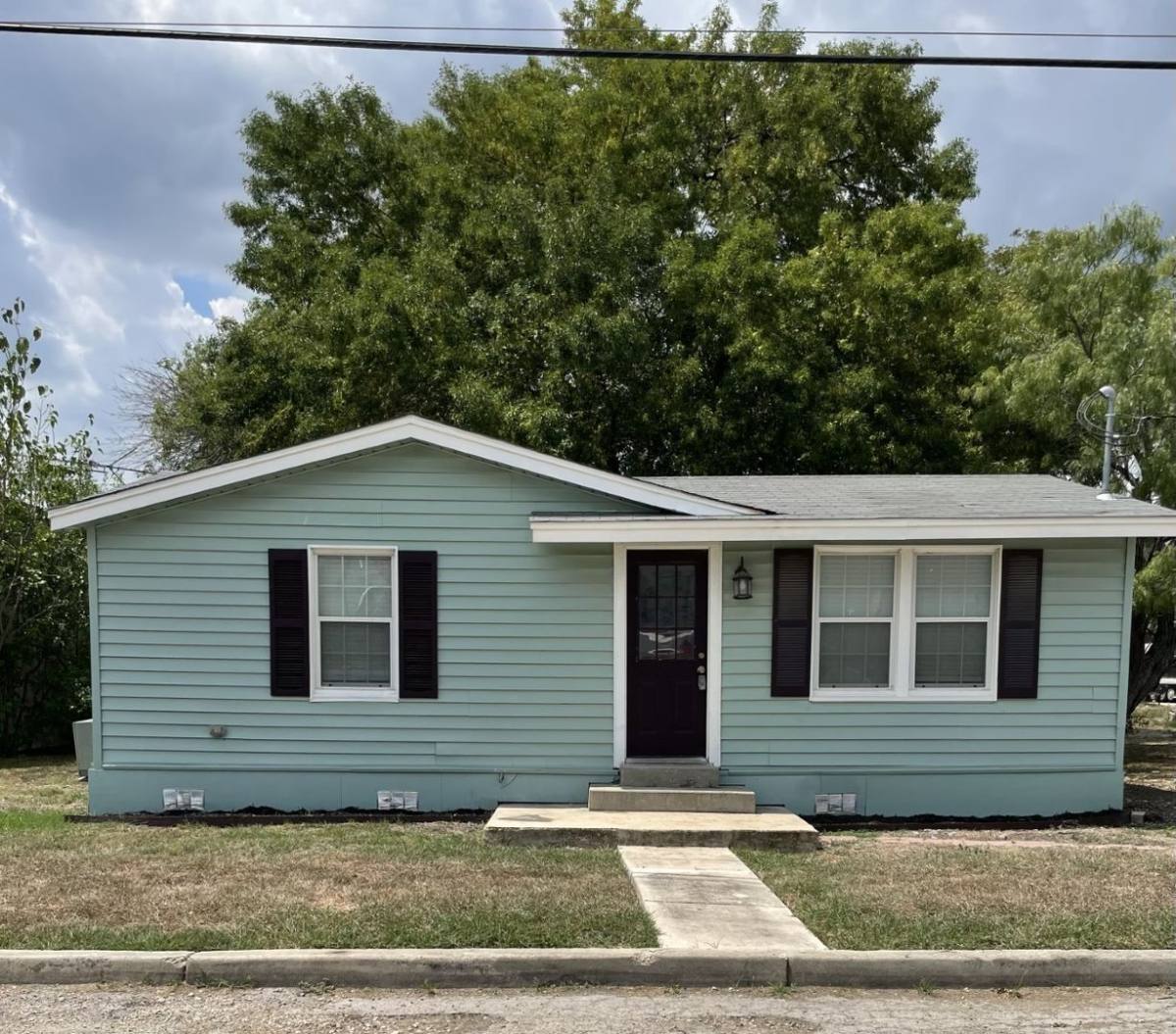 House for rent at 202 W Langley Blvd, Universal City, TX 78148