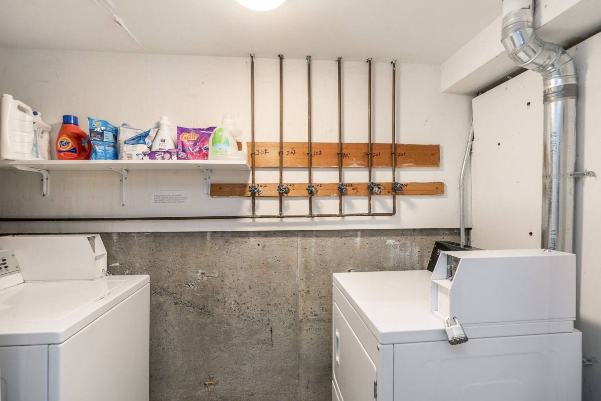 Apartment for rent at 1408 Queen Anne Ave N, Seattle, WA 98109