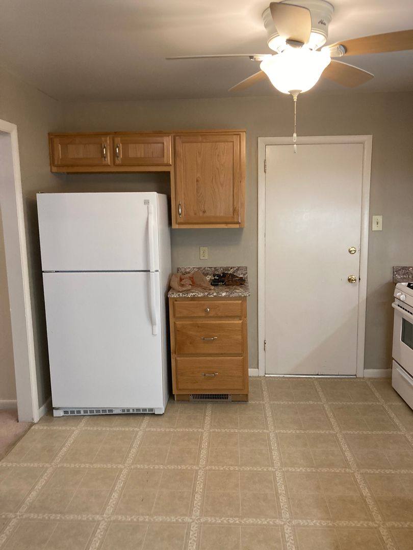 House for rent at 12 Clemwood Parkway, Hampton, VA 23669