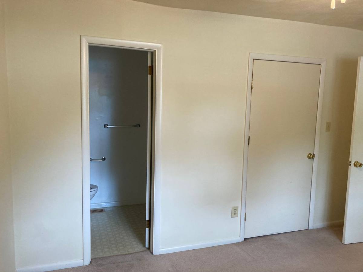 House for rent at 12 Clemwood Parkway, Hampton, VA 23669