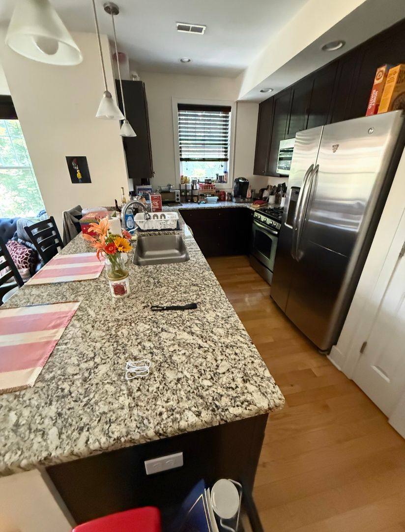 Apartment for rent at 924 Catherine St, Ann Arbor, MI 48104