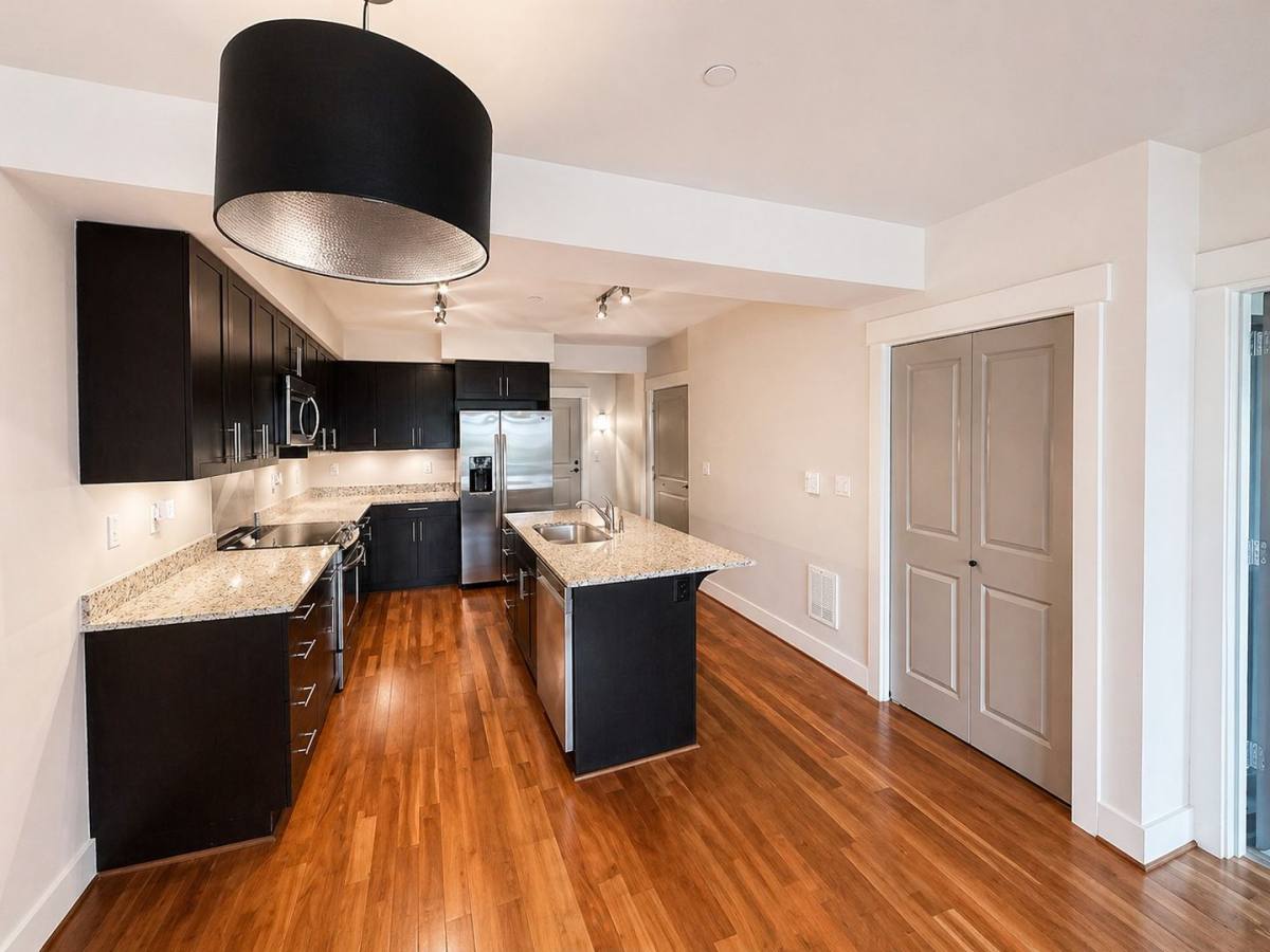 Condo for rent at 699 John St, Seattle, WA 98109