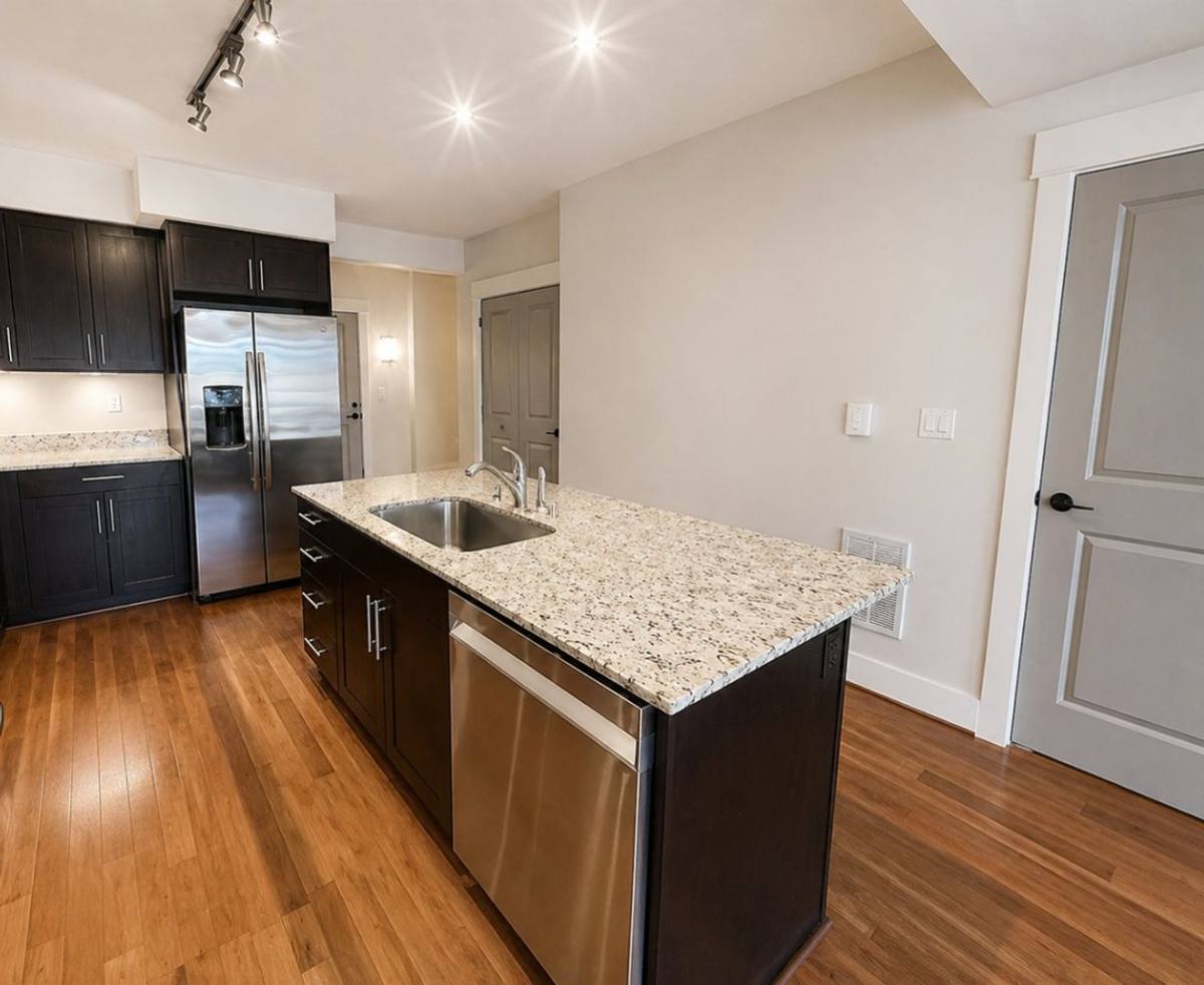 Condo for rent at 699 John St, Seattle, WA 98109