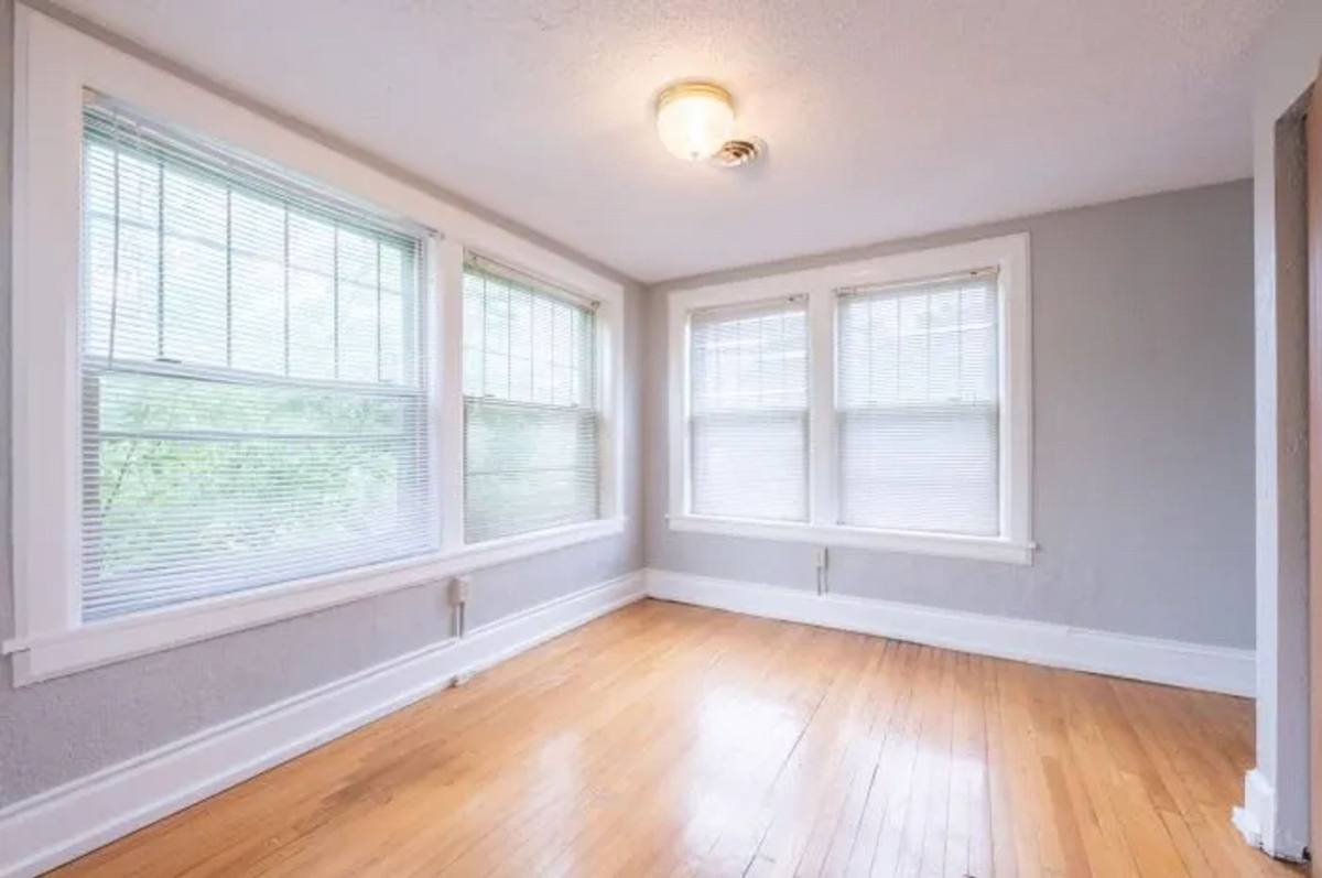 Apartment for rent at 3519 University Ave, Des Moines, IA 50311