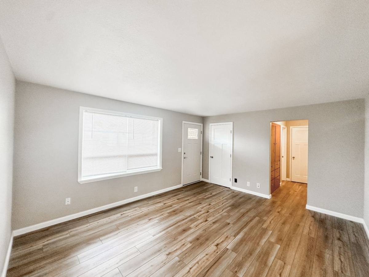 Apartment for rent at 2392 NE Edgewood Ave, Salem, OR 97301
