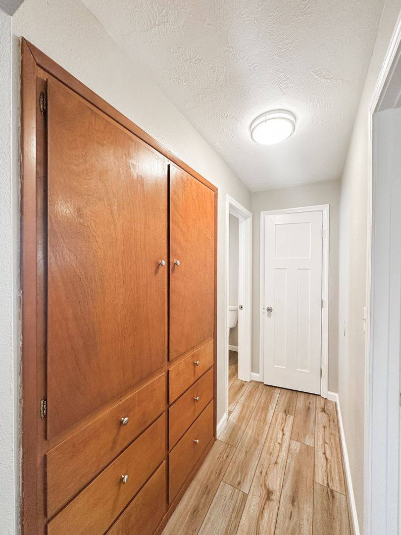 Apartment for rent at 2392 NE Edgewood Ave, Salem, OR 97301