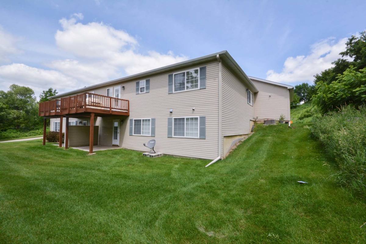 Townhouse for rent at 4458 Meadow Lakes Dr NW, Rochester, MN 55901