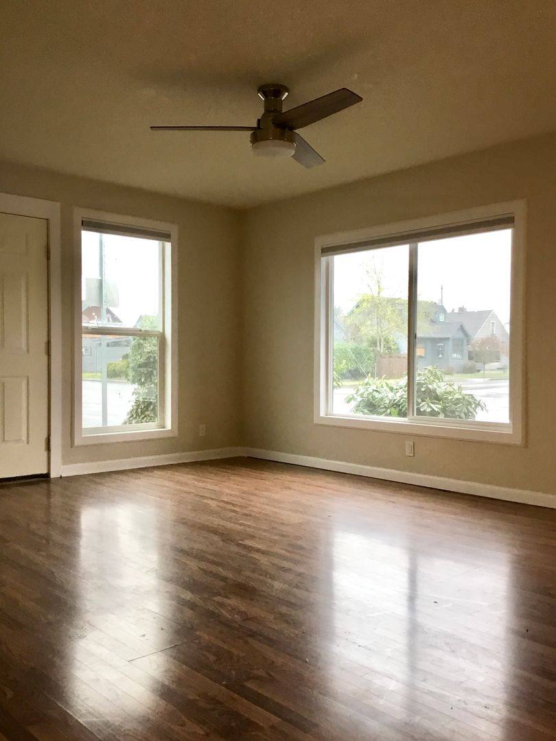 Apartment for rent at 683-685 N First Ave, Stayton, OR 97383