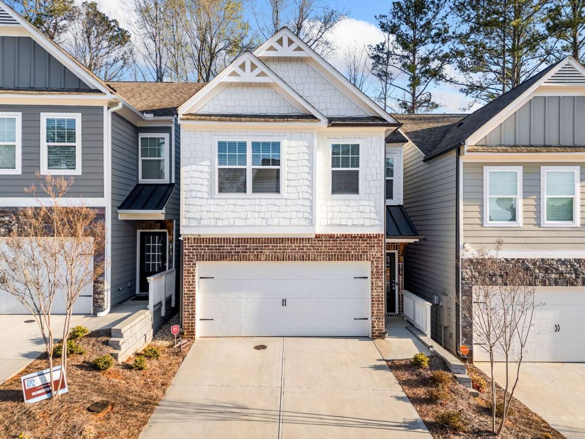 Townhouse for rent at 217 Whitetail Circle, Canton, GA 30115