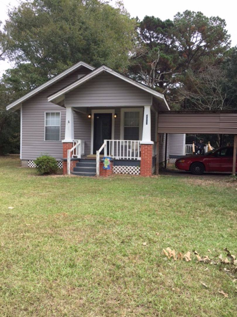 House for rent at 3311 Alba Club Rd, Mobile, AL 36605