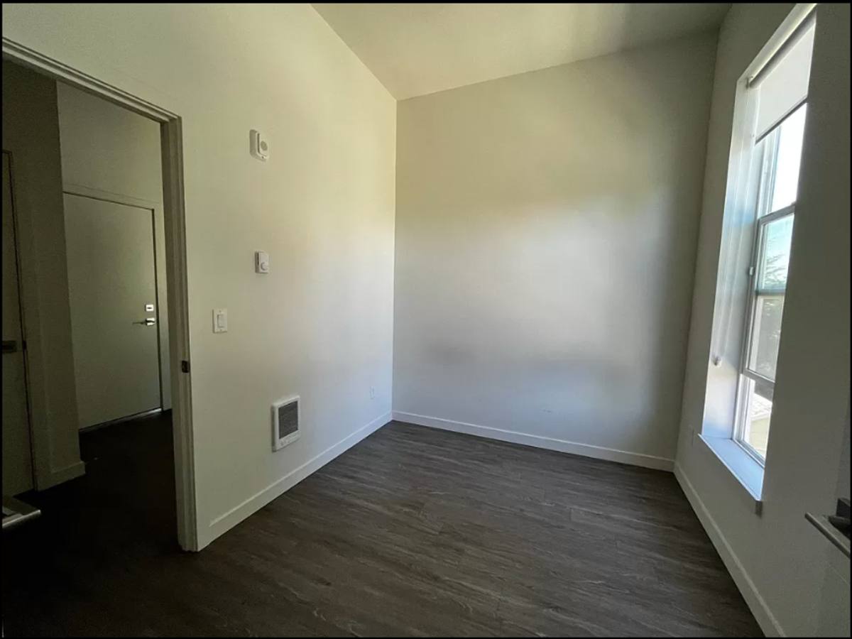Apartment for rent at 1524 N Sumner St, Portland, OR 97217