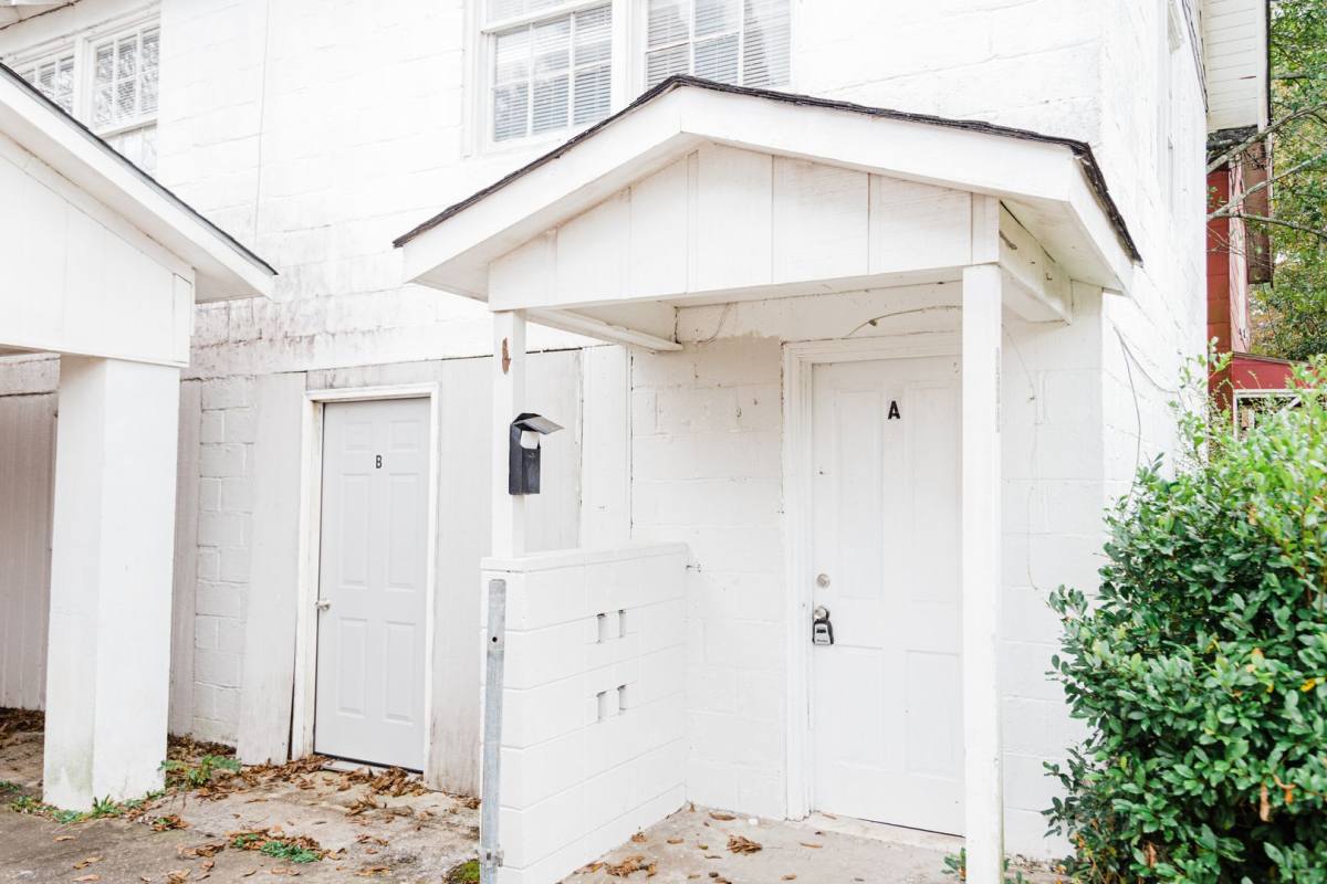 Apartment for rent at 848 Hillyer Ave, Macon, GA 31204