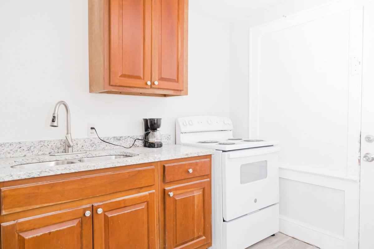 Apartment for rent at 848 Hillyer Ave, Macon, GA 31204