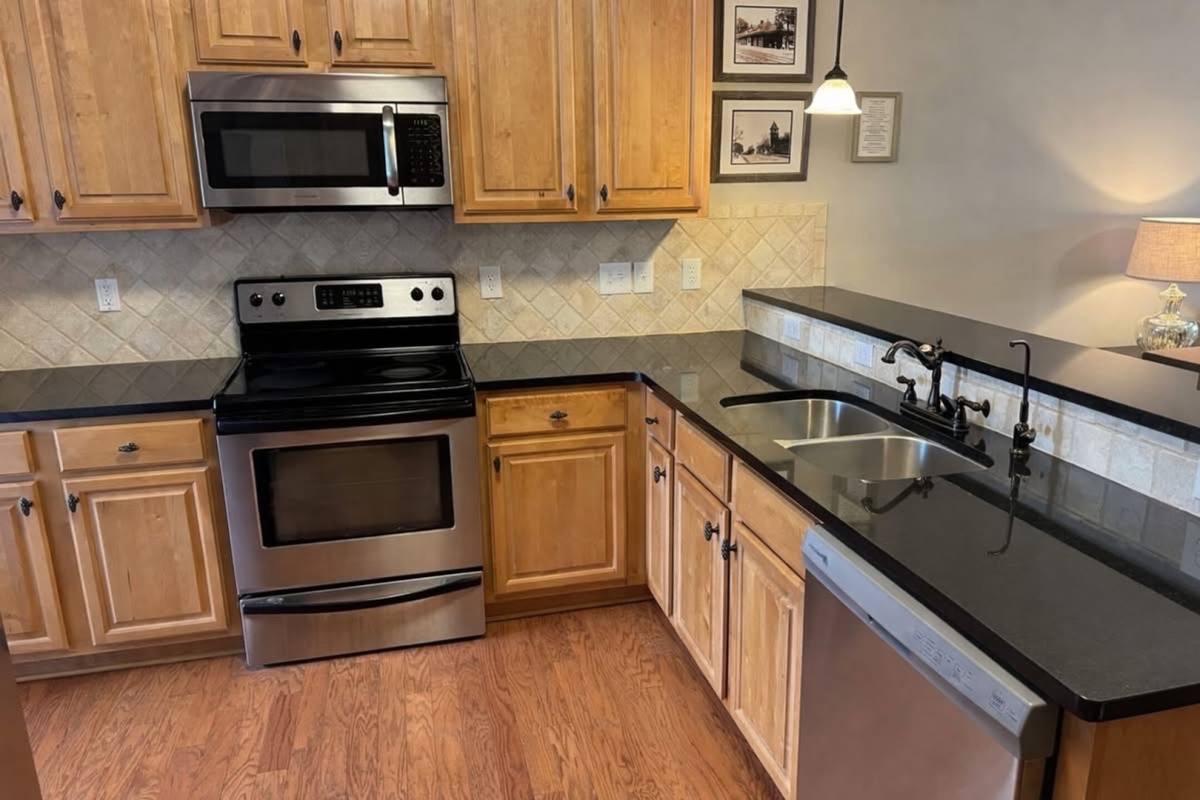 Condo for rent at 836 W Glenn Ave, Auburn, AL 36832