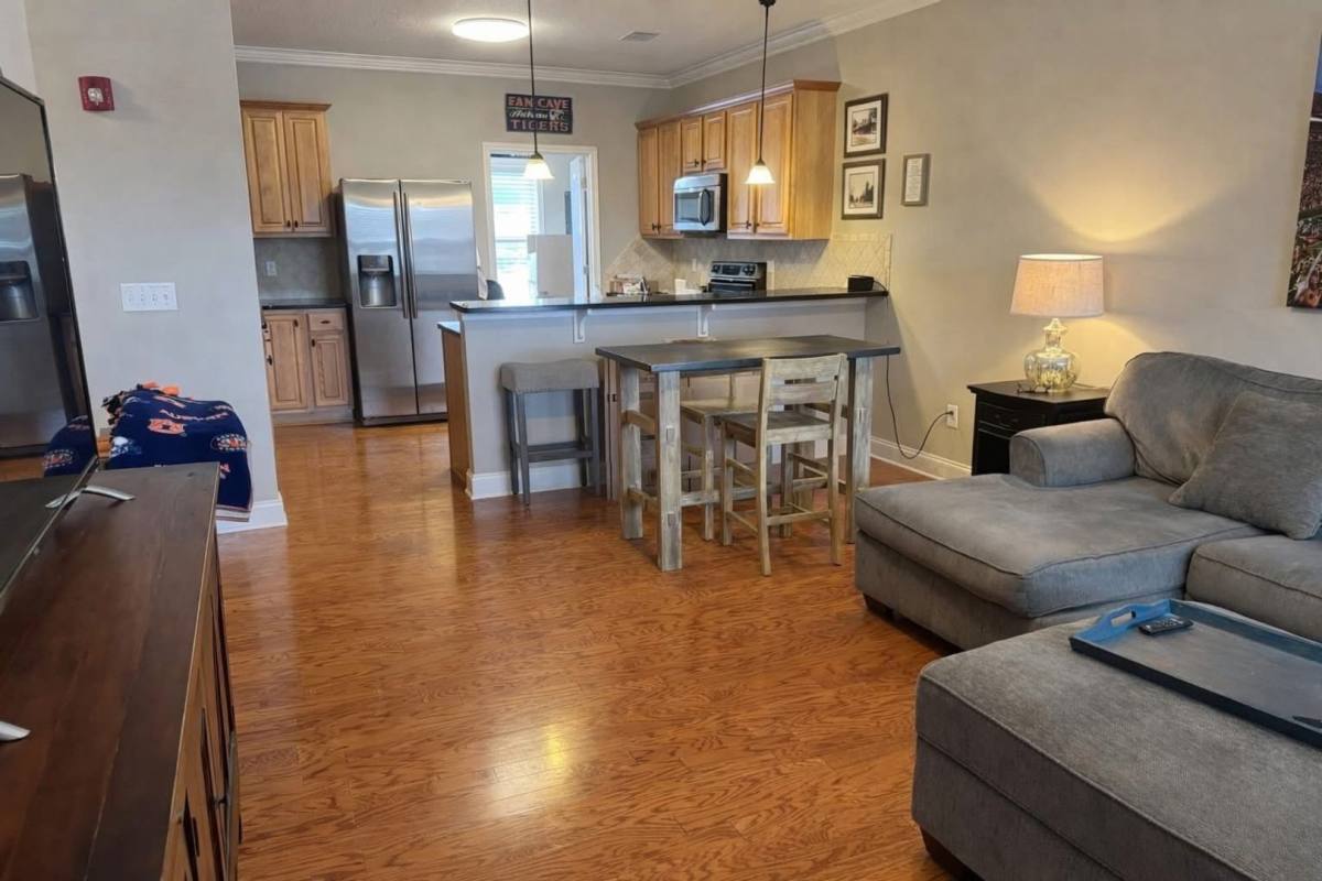 Condo for rent at 836 W Glenn Ave, Auburn, AL 36832