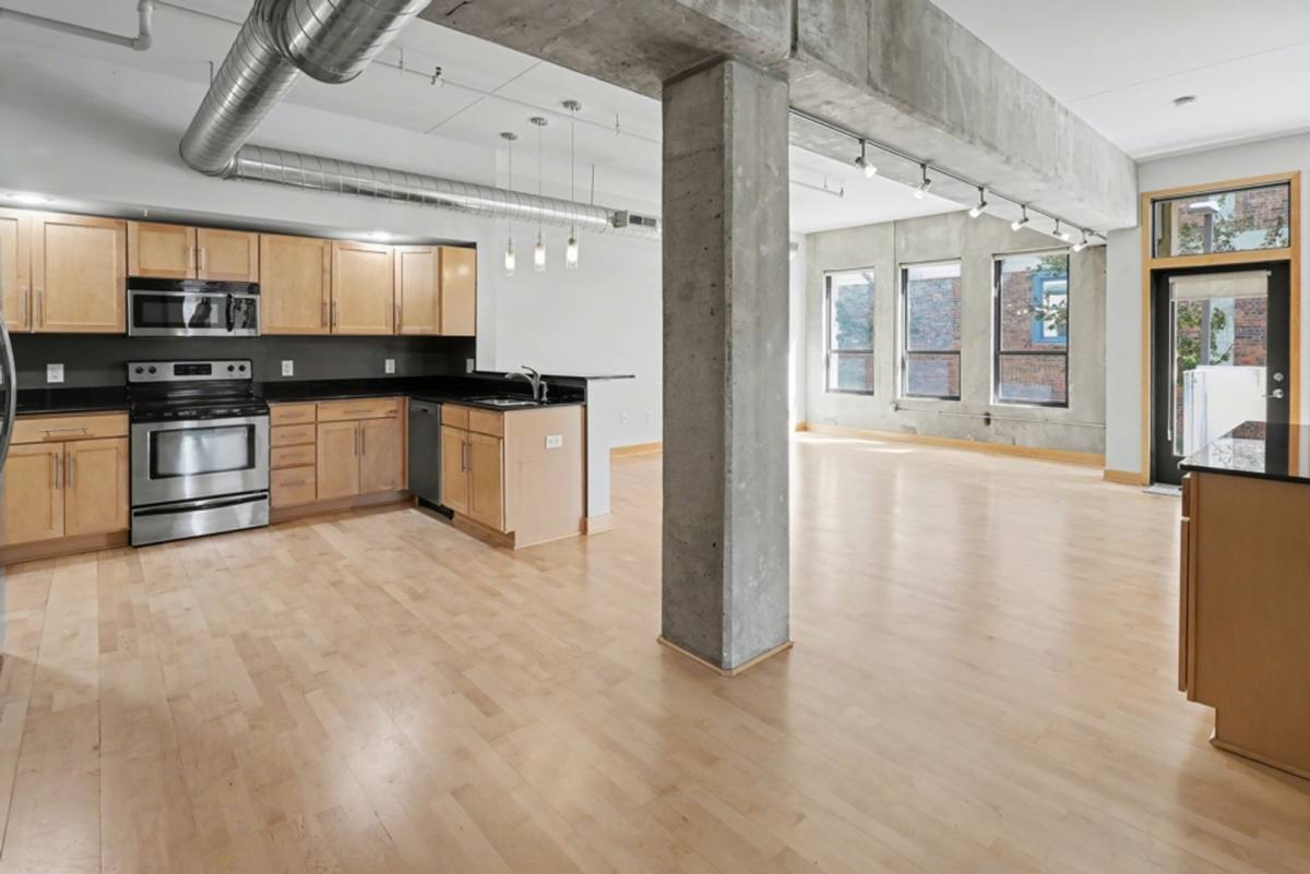 Apartment for rent at 119 4th St, Des Moines, IA 50309