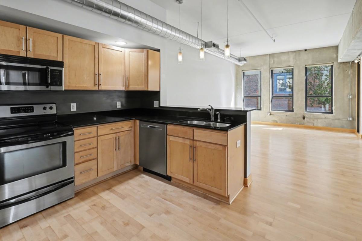 Apartment for rent at 119 4th St, Des Moines, IA 50309