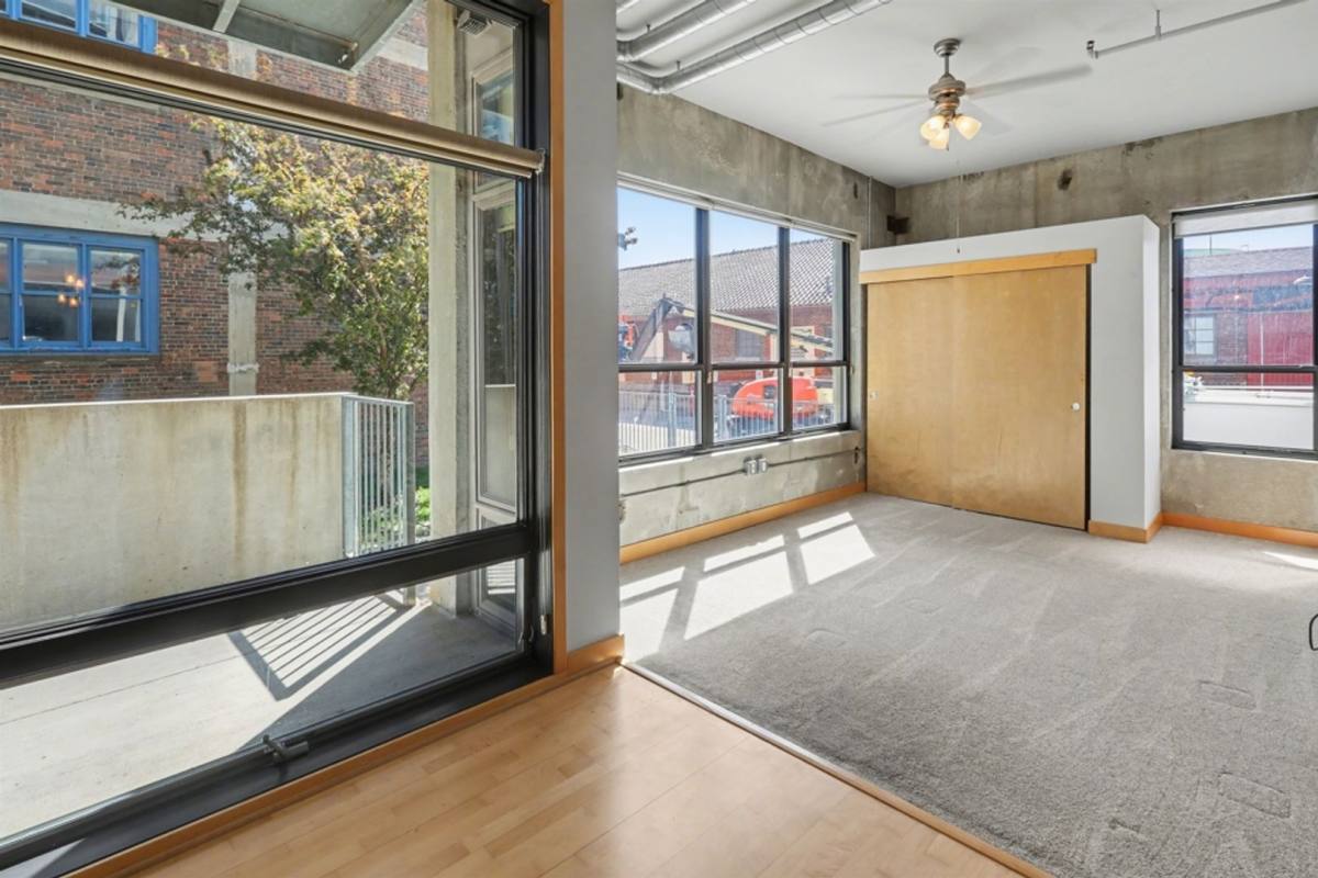 Apartment for rent at 119 4th St, Des Moines, IA 50309
