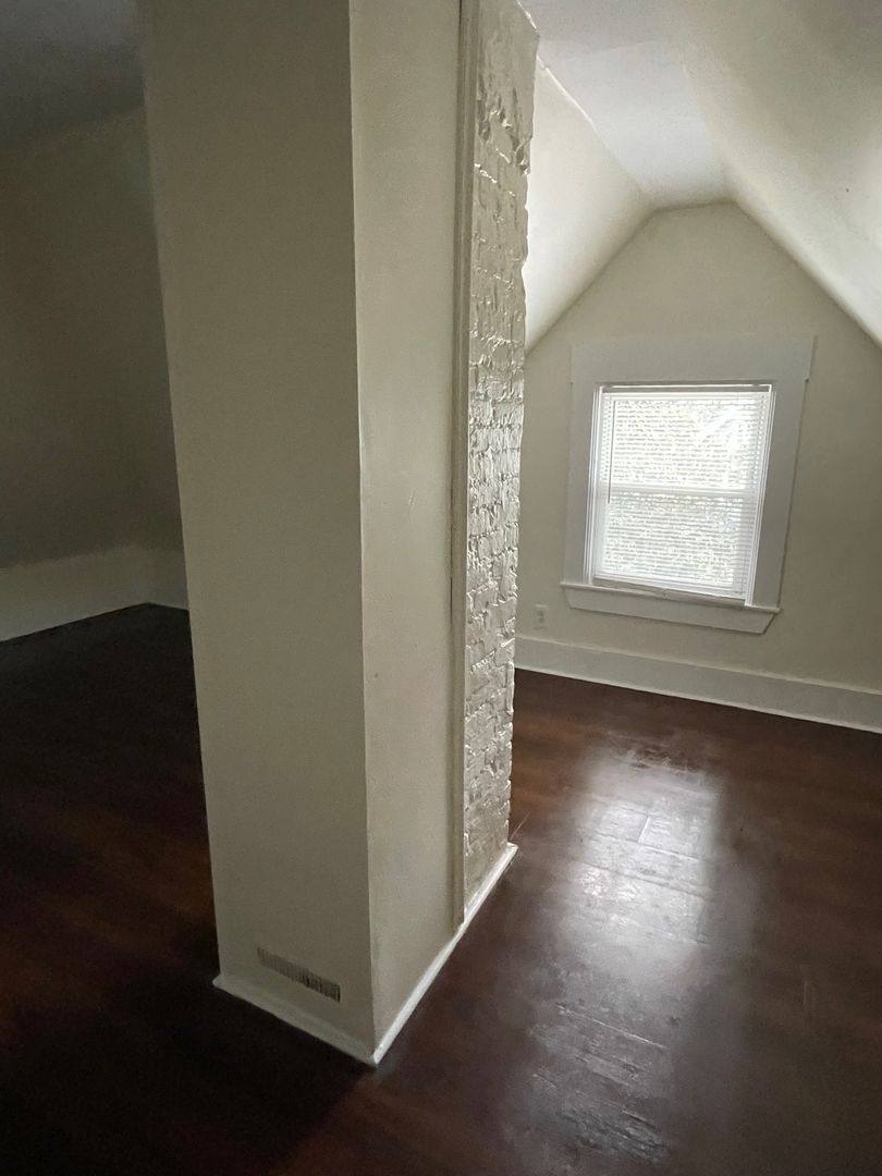 Apartment for rent at 41 Clarendon St, Springfield, MA 01109