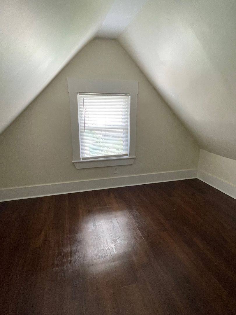 Apartment for rent at 41 Clarendon St, Springfield, MA 01109