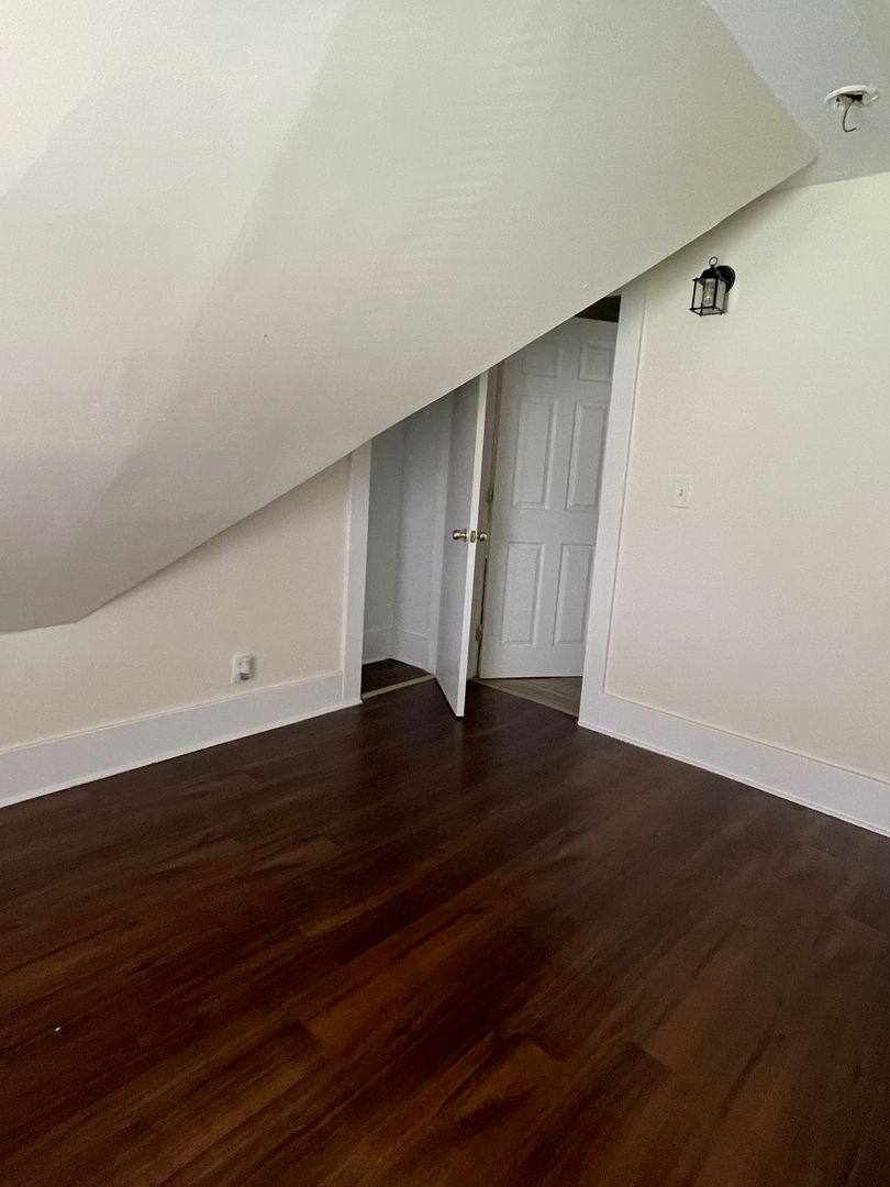 Apartment for rent at 41 Clarendon St, Springfield, MA 01109