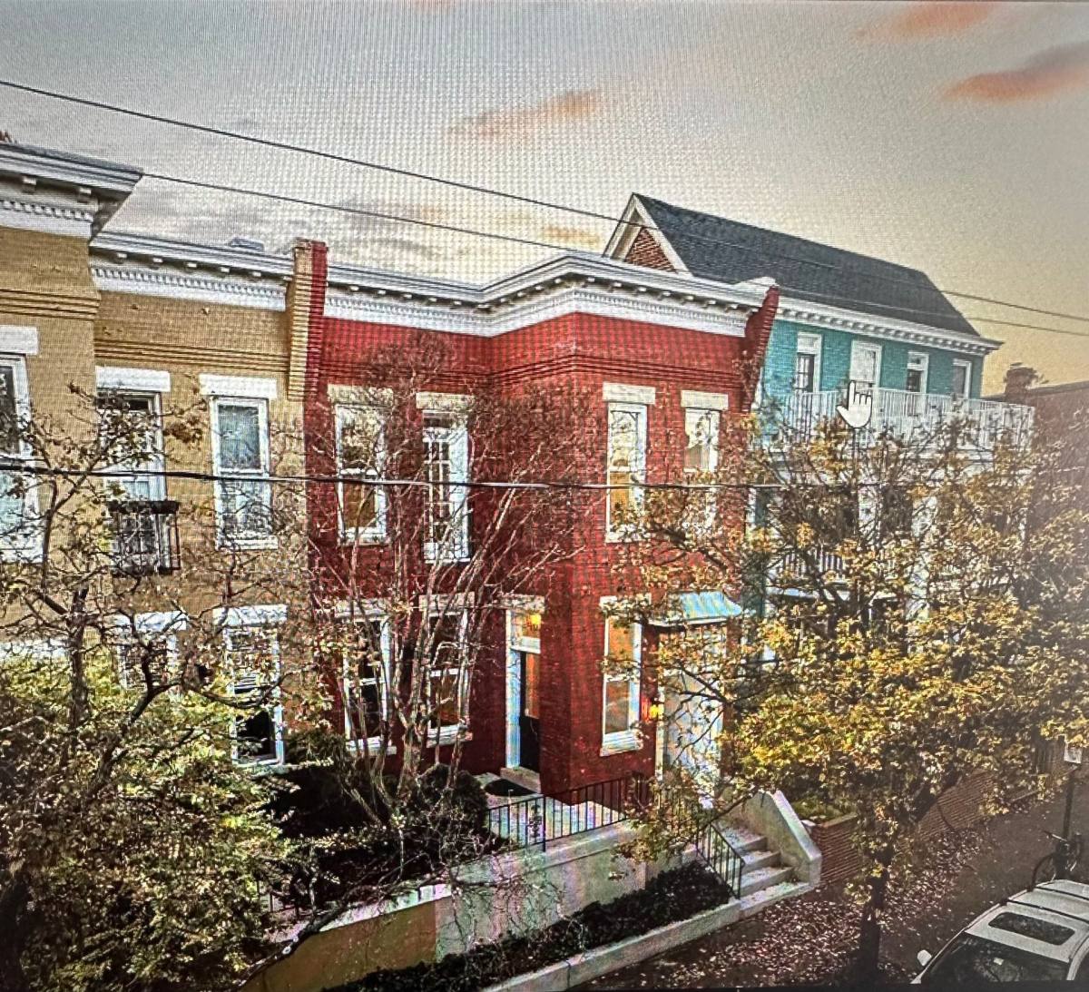 Apartment for rent at 102 N Harvie St, Richmond, VA 23220