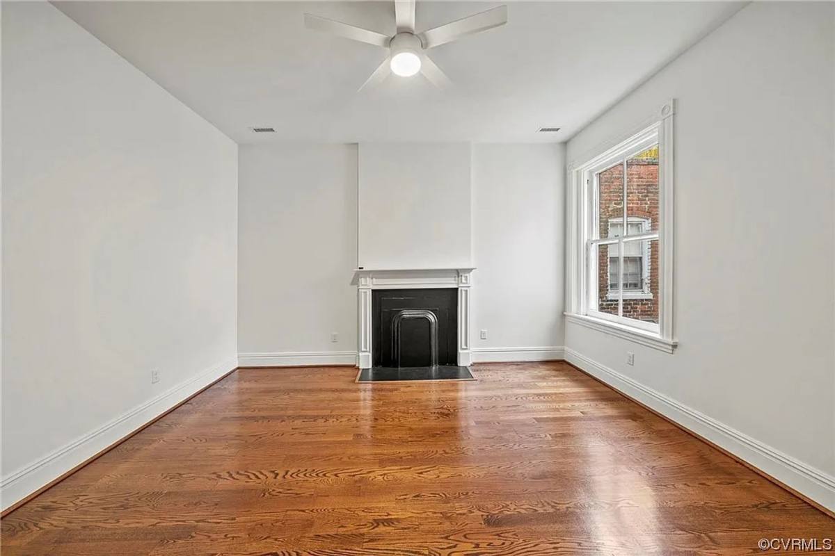 Apartment for rent at 102 N Harvie St, Richmond, VA 23220