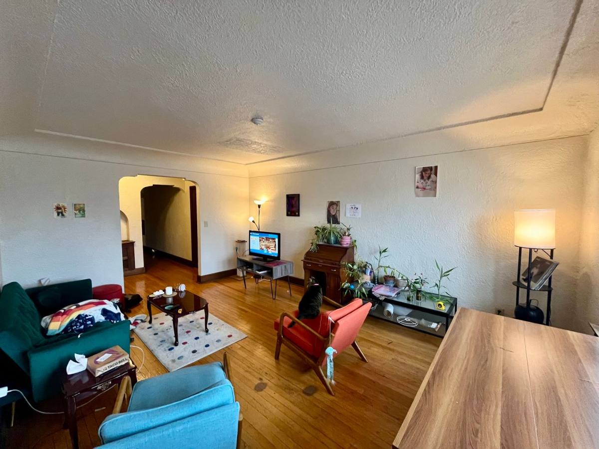 Apartment for rent at 1428 E Capitol Dr, Milwaukee, WI 53211