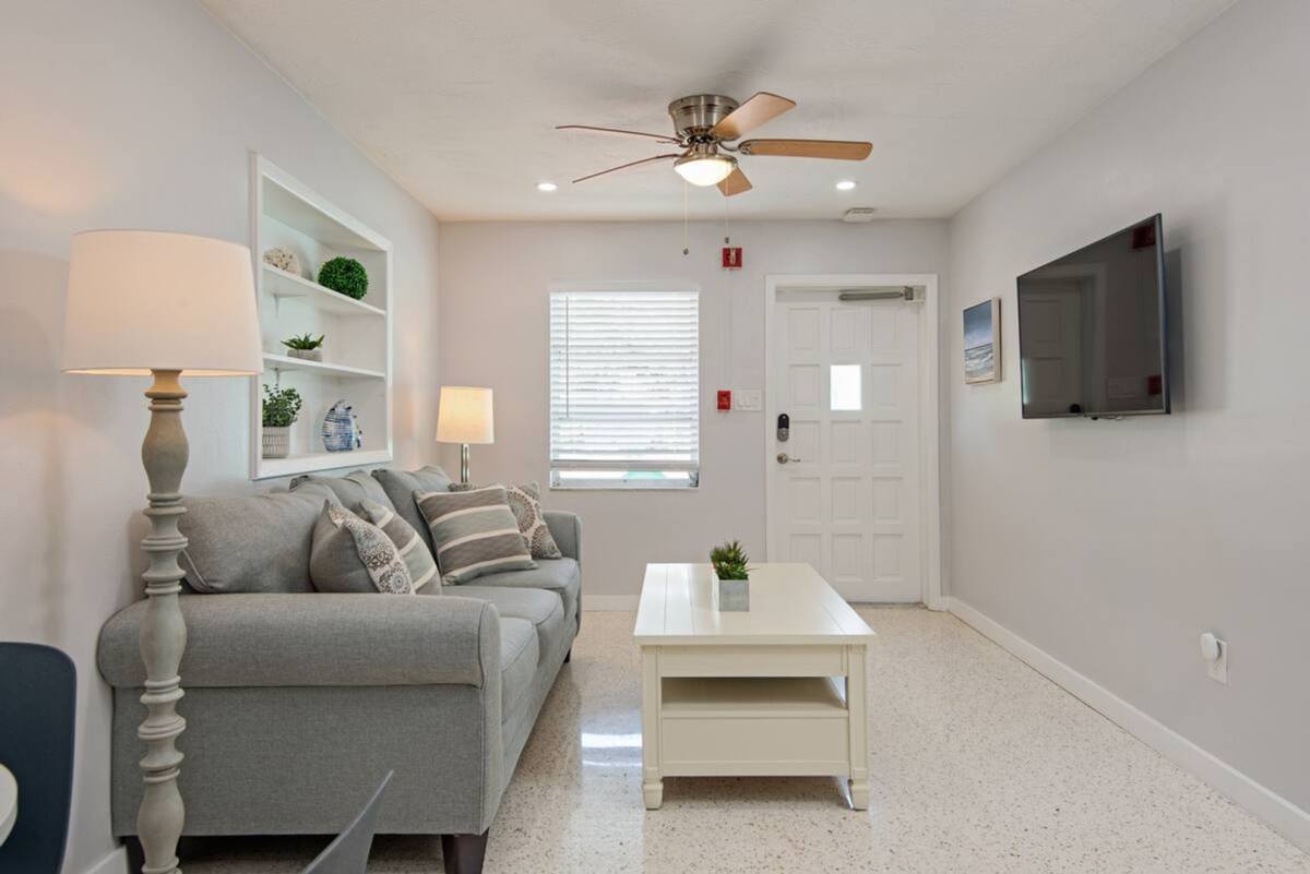 Apartment for rent at 380 3rd St S, Safety Harbor, FL 34695