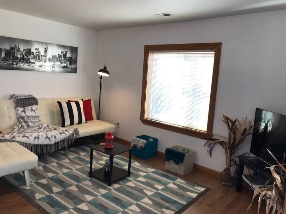 Apartment for rent at 1401-1409 NE 56th St, Seattle, WA 98105