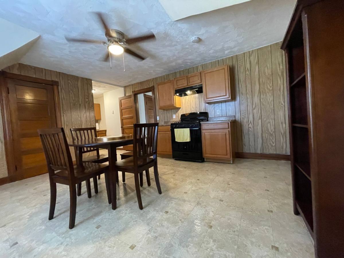 Apartment for rent at 51 Vinton St, Springfield, MA 01104
