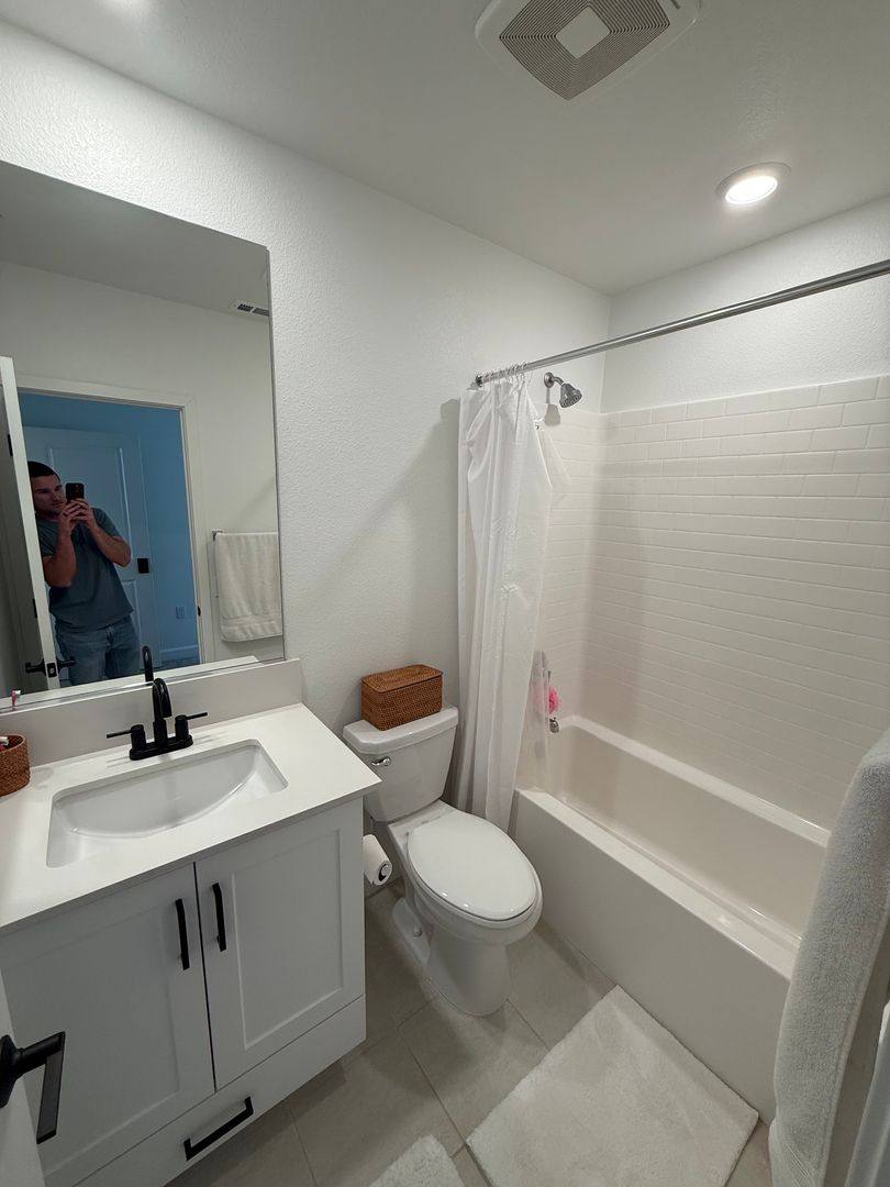 Townhouse for rent at 2105 Senita Dr, San Diego, CA 92154