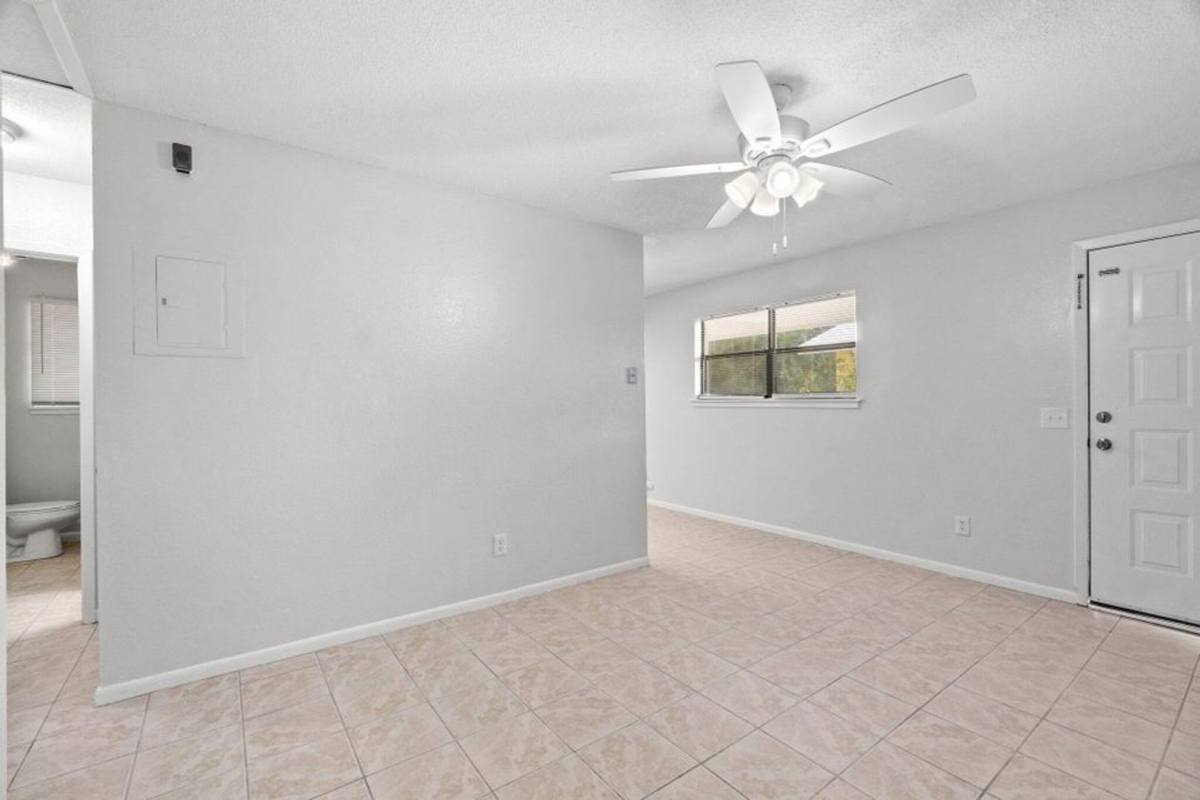 House for rent at 248 Four Mile Rd E, Freeport, FL 32439