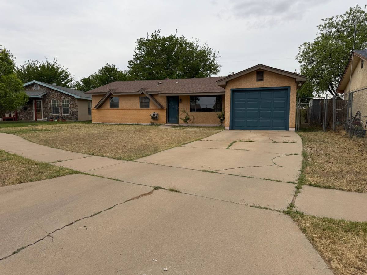 House for rent at 2614 Palomar Place, Roswell, NM 88203