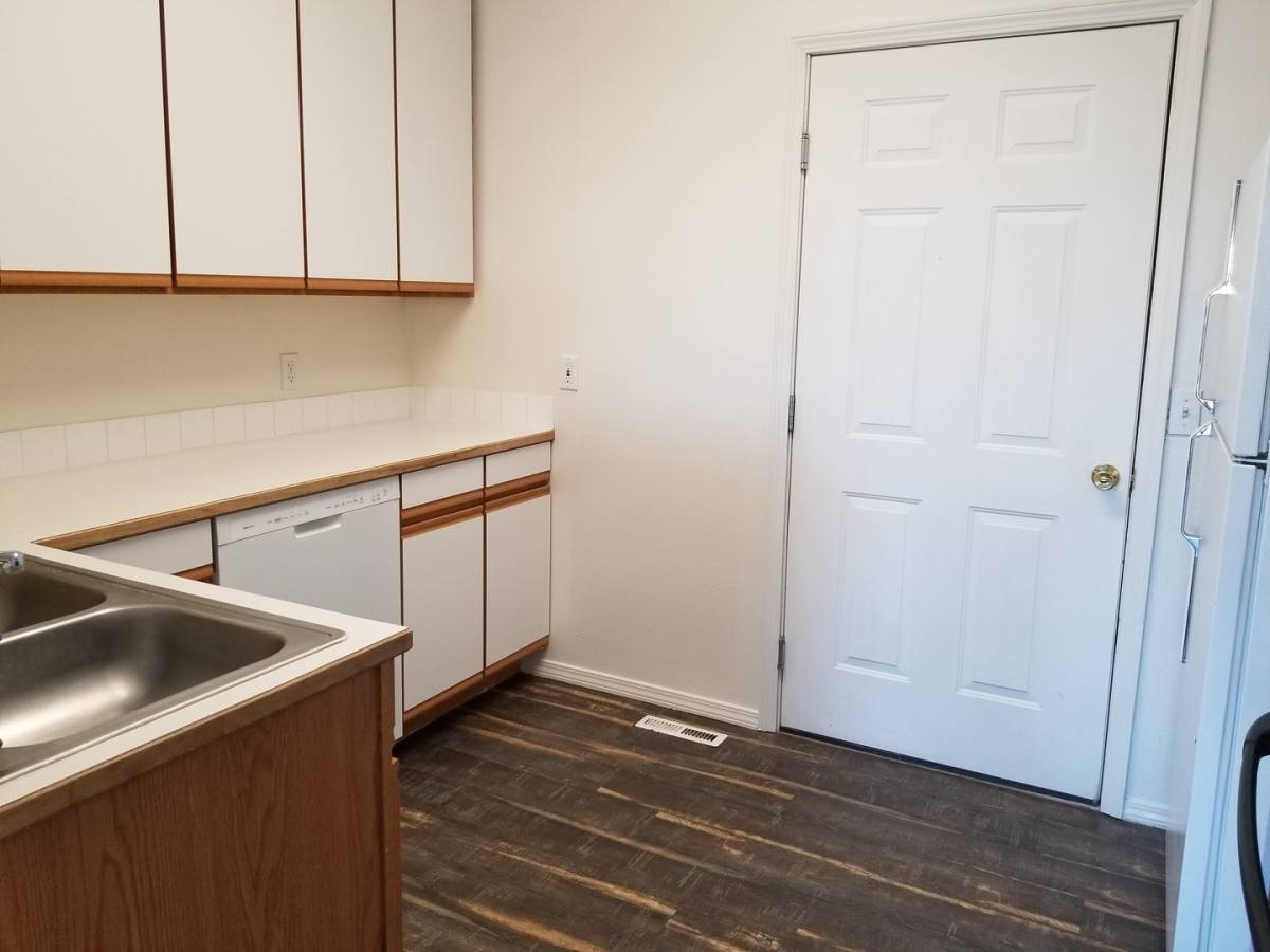 Apartment for rent at 1744-1746 W Peninsula Dr, Moses Lake, WA 98837