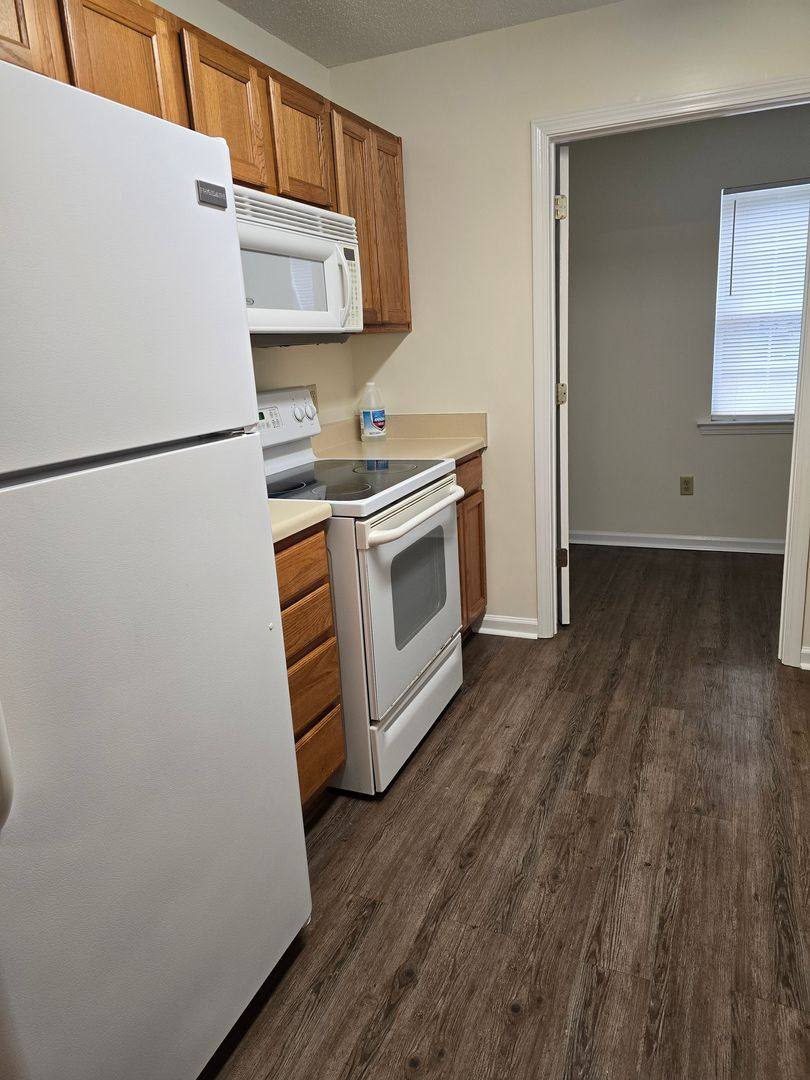 Townhouse for rent at 9814-A Whitfield Ave, Savannah, GA 31406