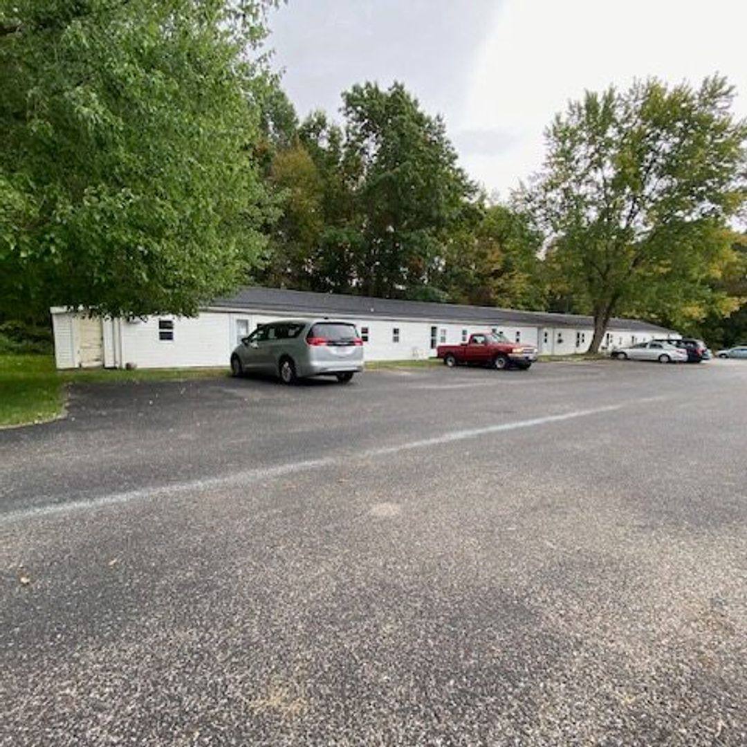 Apartment for rent at 1842 Grace Rd, Akron, OH 44312