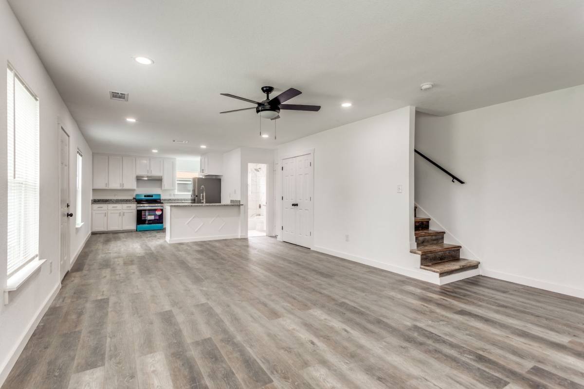 Apartment for rent at 3301 - 3303 8th Ave, Fort Worth, TX 76110