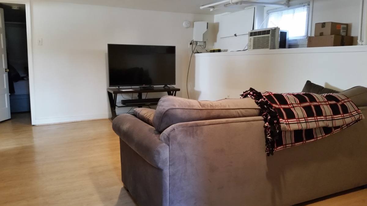 Apartment for rent at 407 Adams St, Annapolis, MD 21403