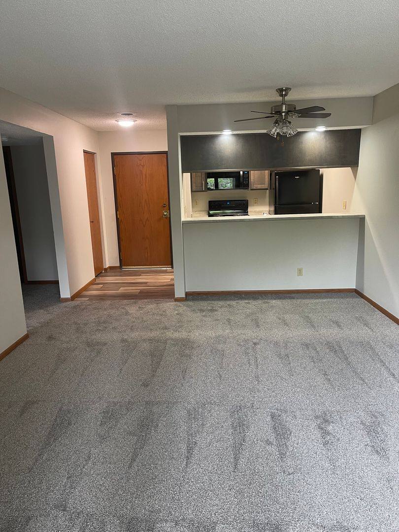 Apartment for rent at 6501 Vine St, Lincoln, NE 68505