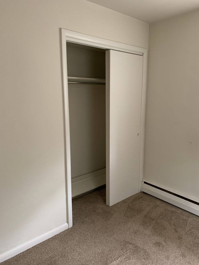 Apartment for rent at 615 Paxson Ave, Wyncote, PA 19095