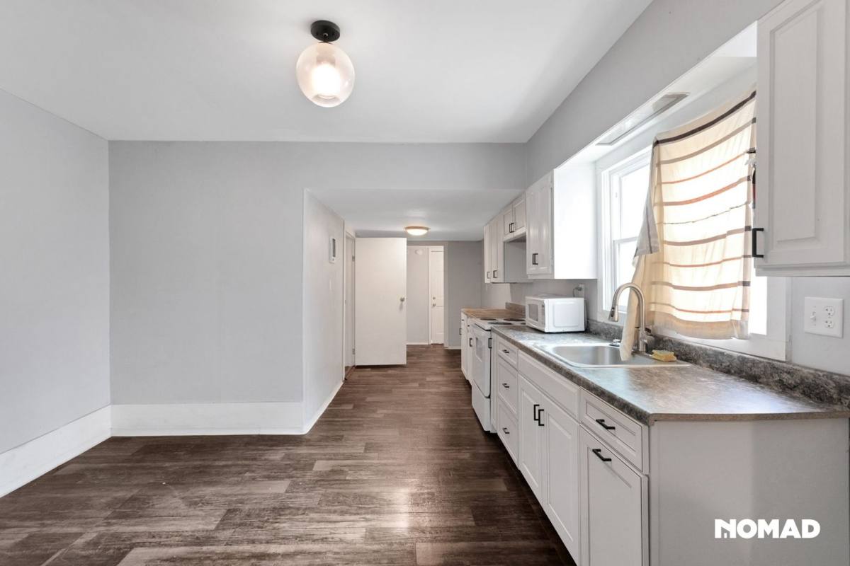 Townhouse for rent at 380 E Broadway, Salem, NJ 08079