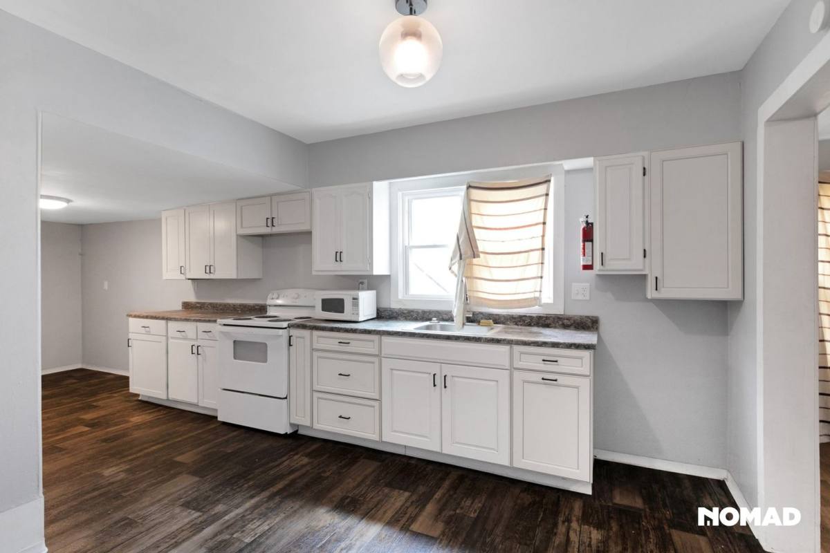 Townhouse for rent at 380 E Broadway, Salem, NJ 08079