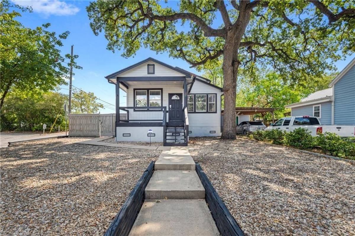House for rent at 607 W 35th St, Austin, TX 78705